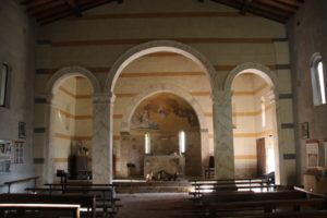 Facciata della Chiesa di Santa Maria della Neve a Buti, tappa del Cammino di Santa Giulia e simbolo dei Luoghi del Cuore FAI 2020.
