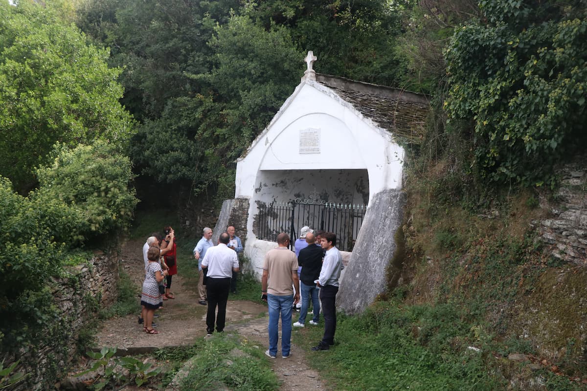 Fontana miracolosa di Santa Giulia a Nonza, luogo tradizionale del martirio della Santa in Corsica