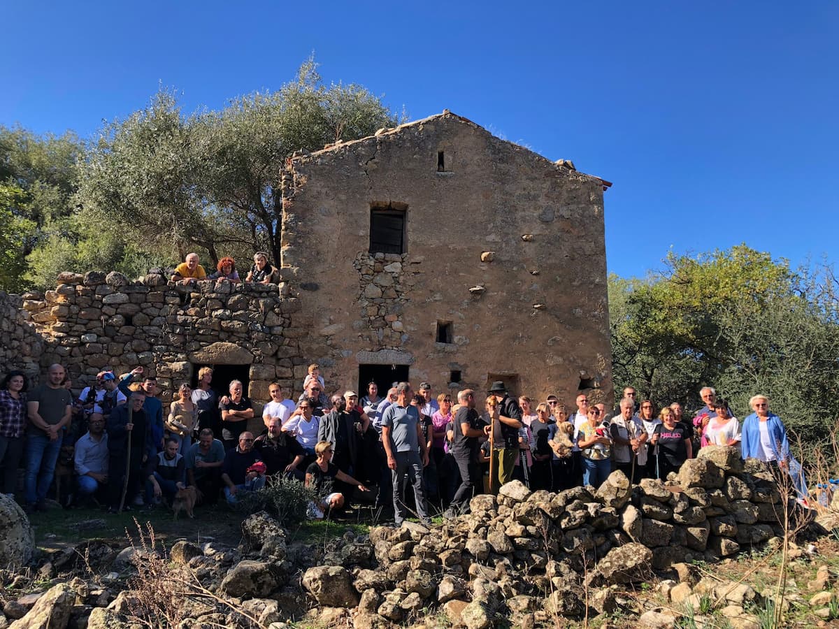 Rovine dei Giustiniani a Speloncato in Balagna, resti del castello medievale lungo il Cammino di Santa Giulia