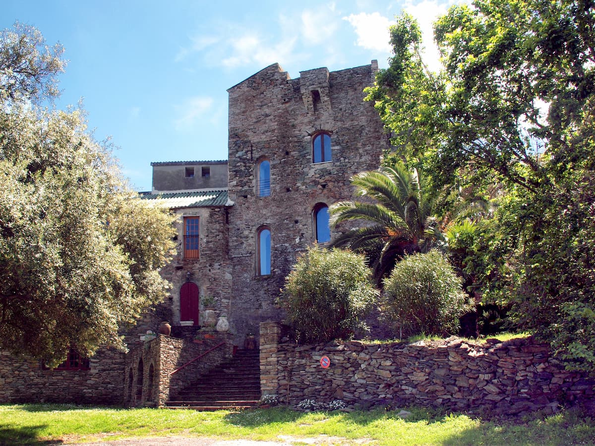 Chiesa e complesso di Santa Caterina a Sisco, antico santuario medievale del Capo Corso lungo il Cammino di Santa Giulia
